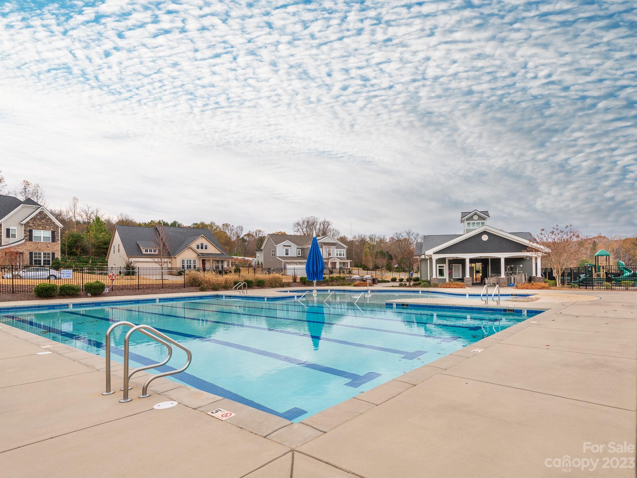 Holcomb Woods - Residential