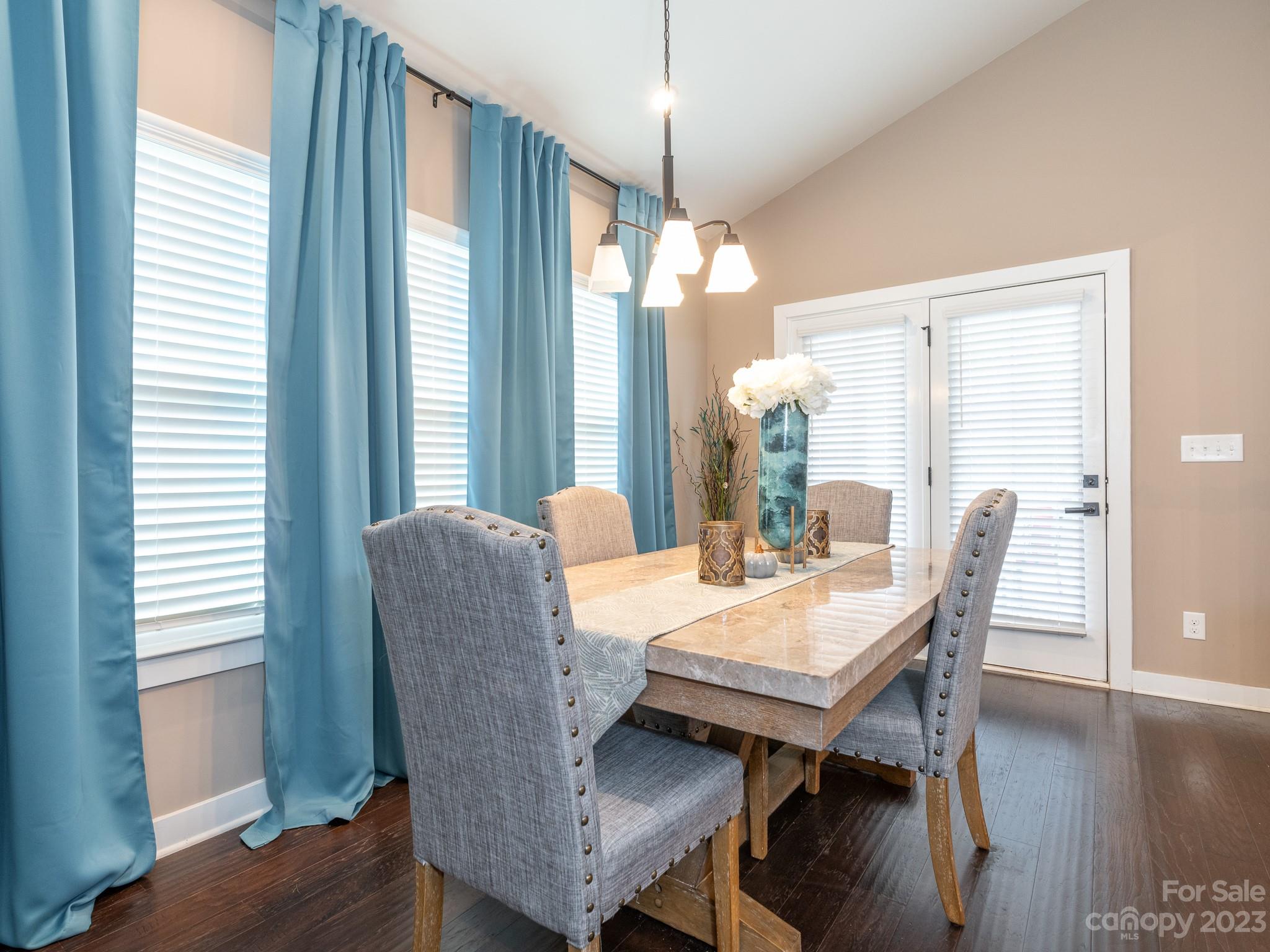 Holcomb Woods - Residential