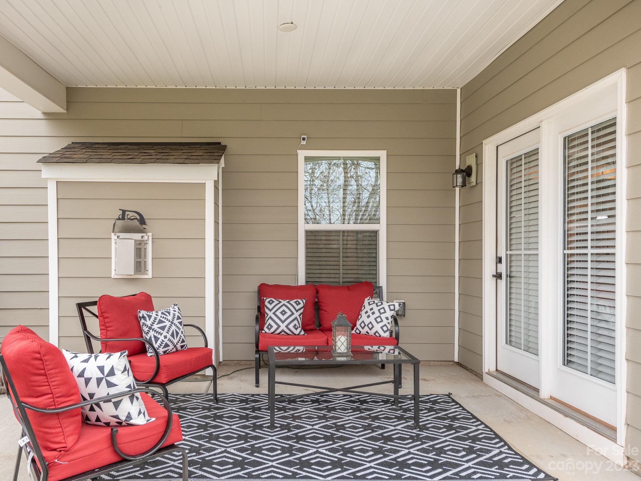 Holcomb Woods - Residential