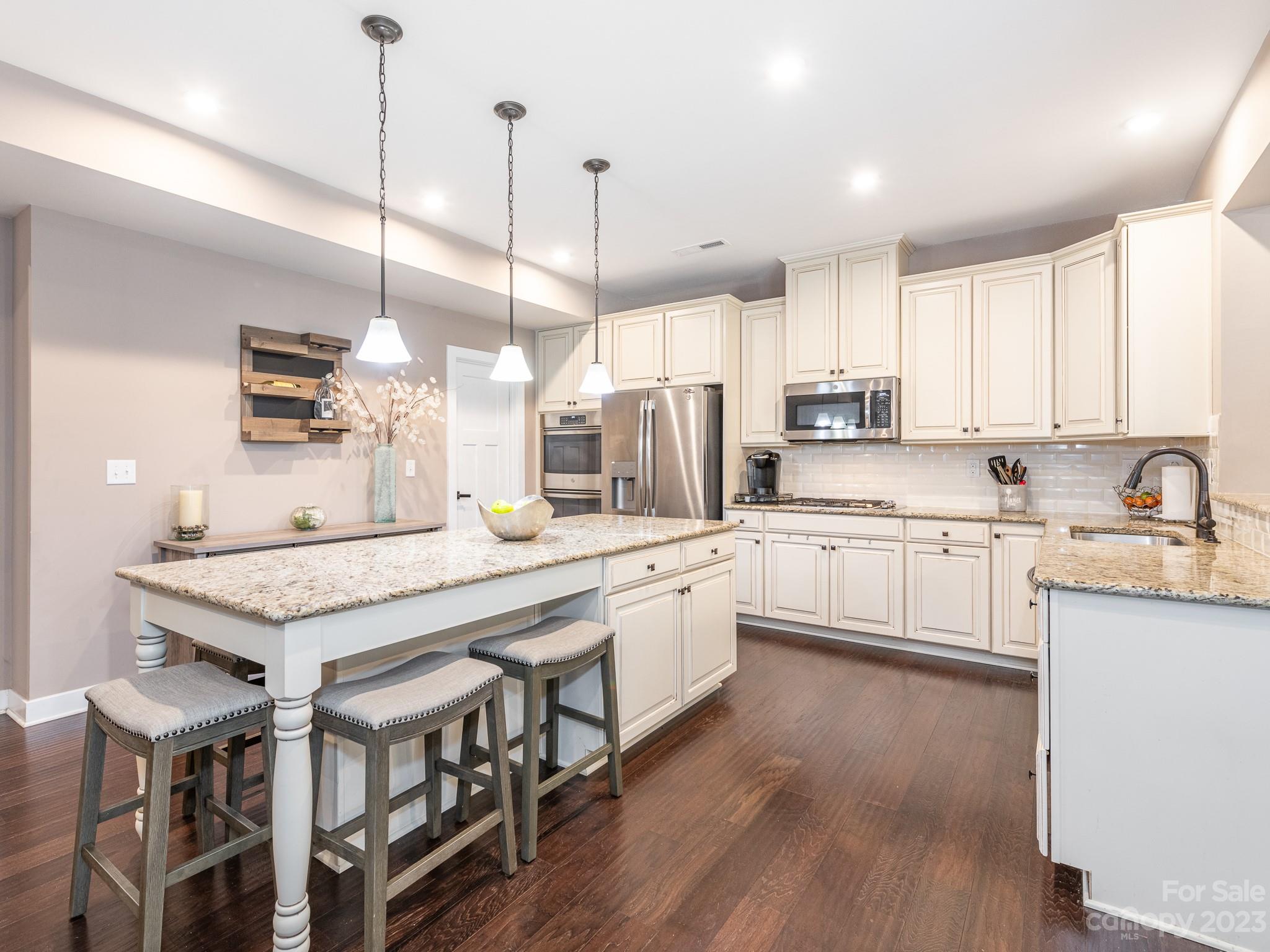 Holcomb Woods - Residential