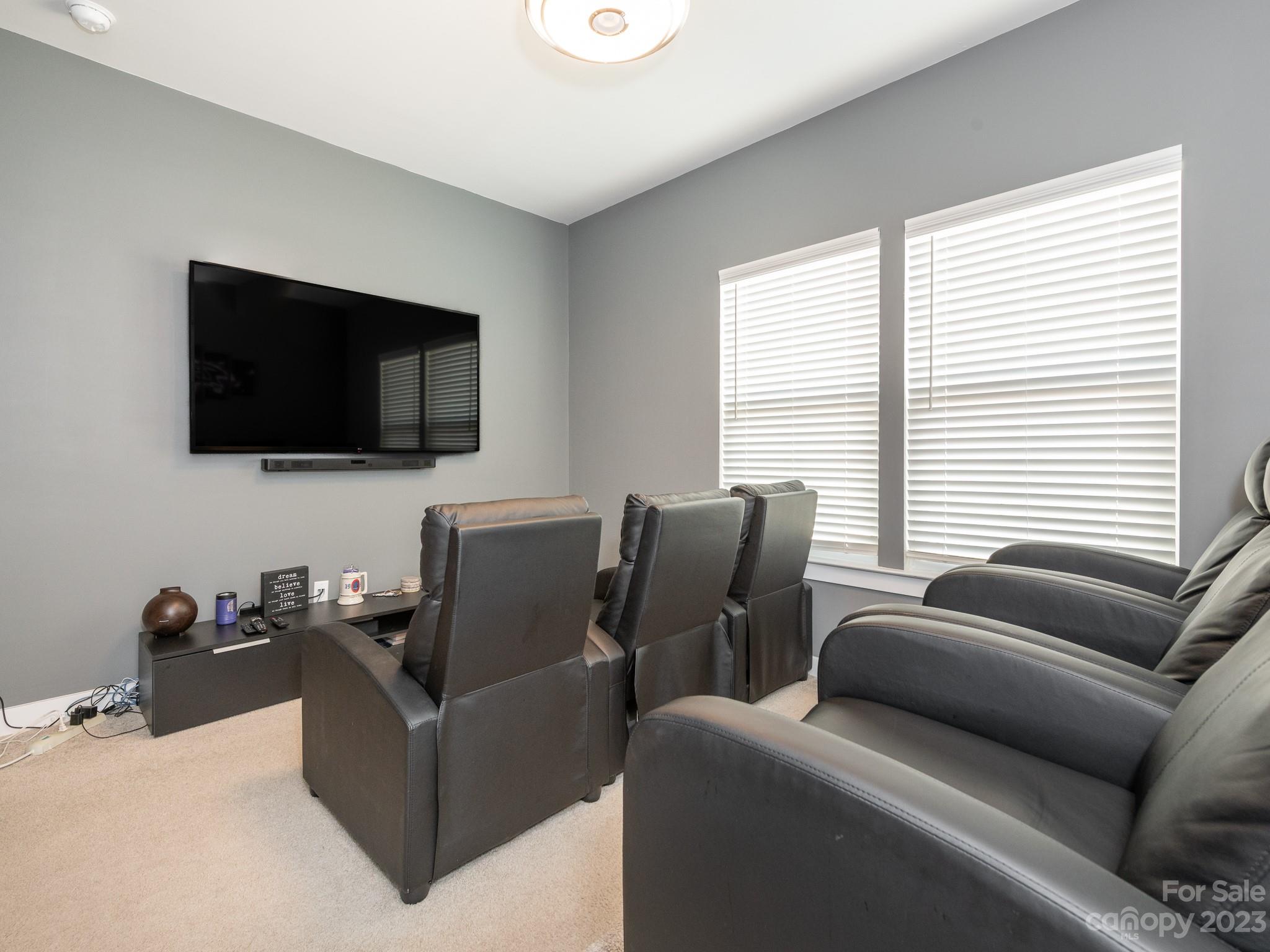 Holcomb Woods - Residential