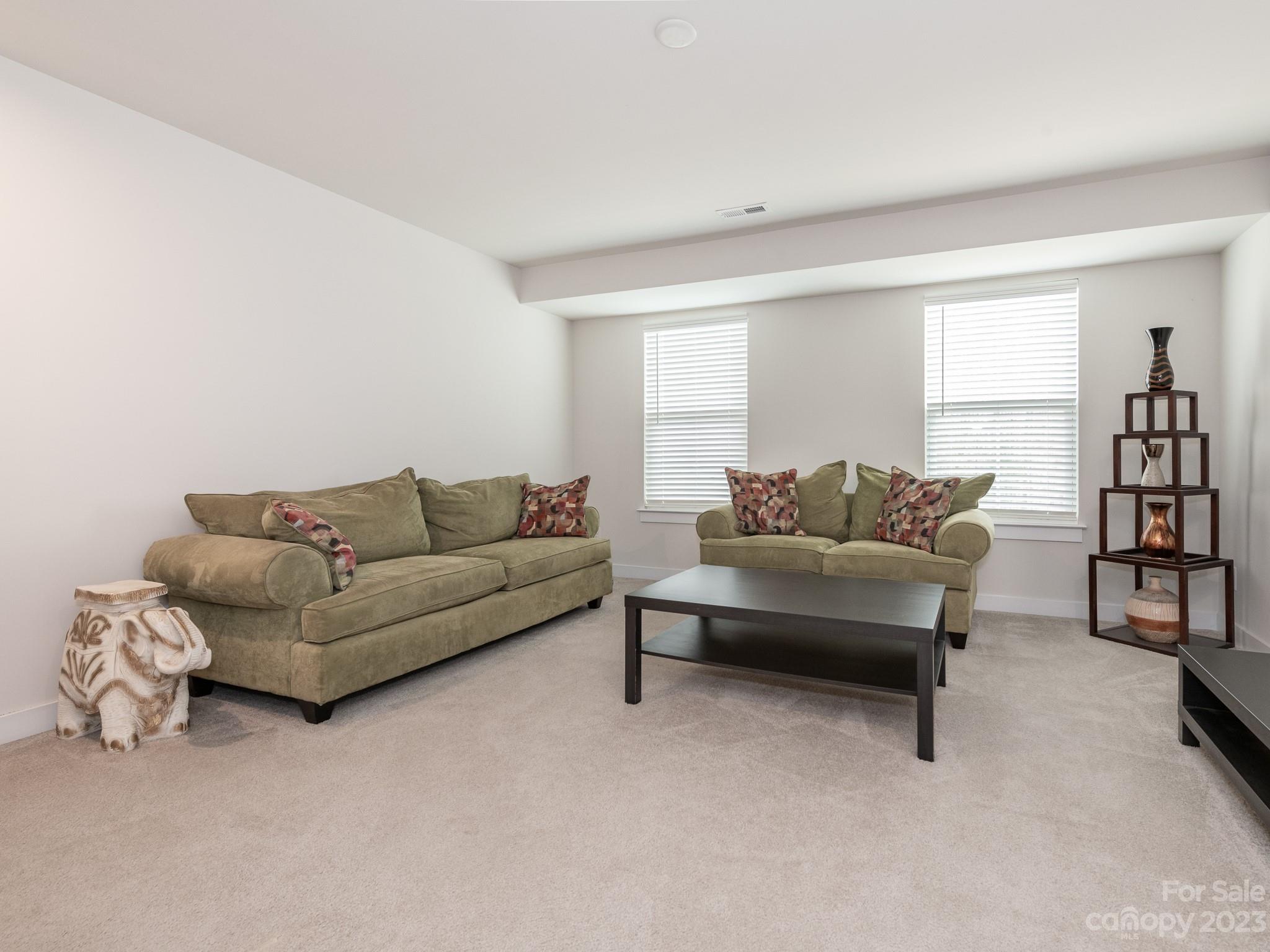 Holcomb Woods - Residential