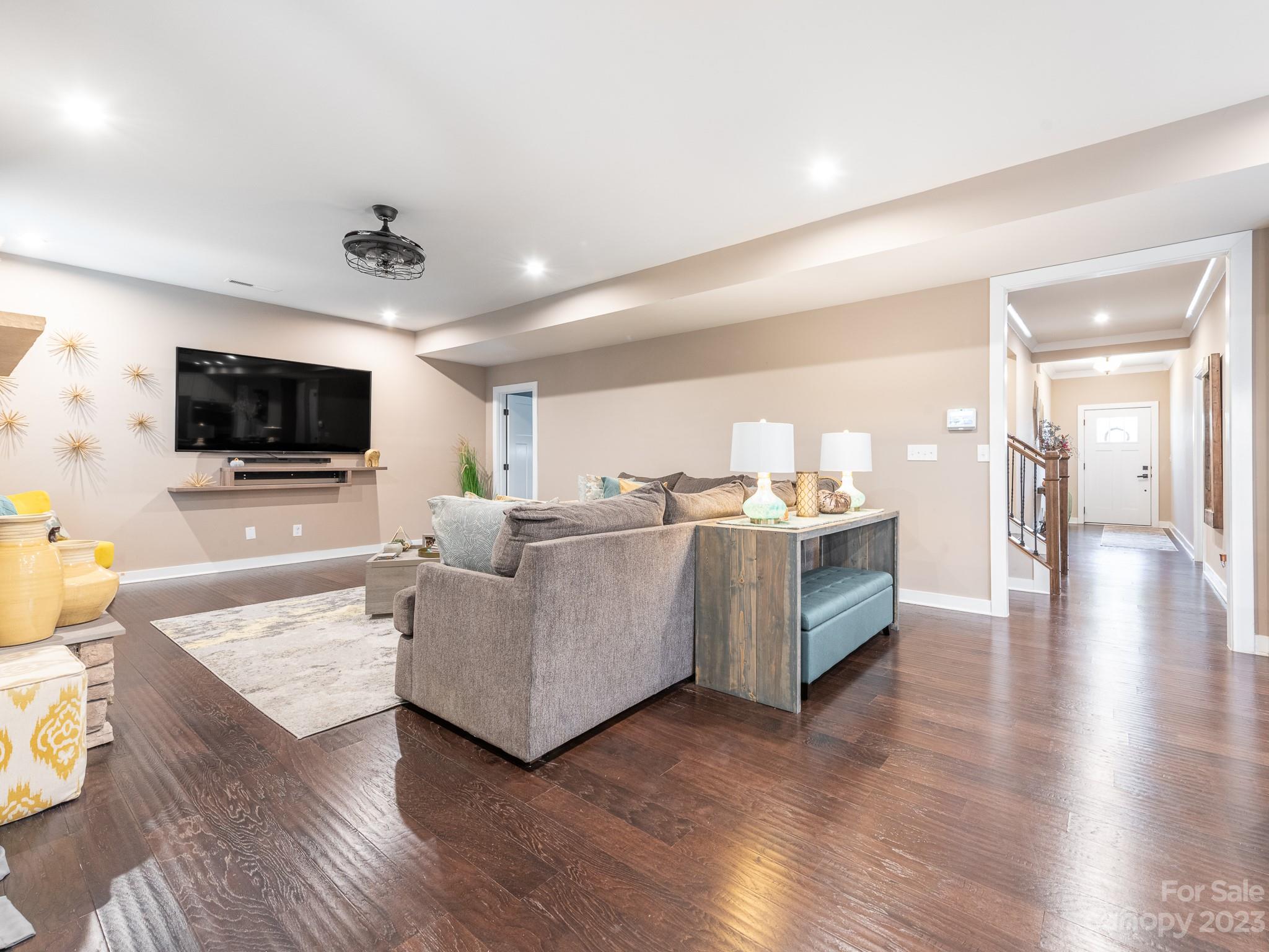 Holcomb Woods - Residential