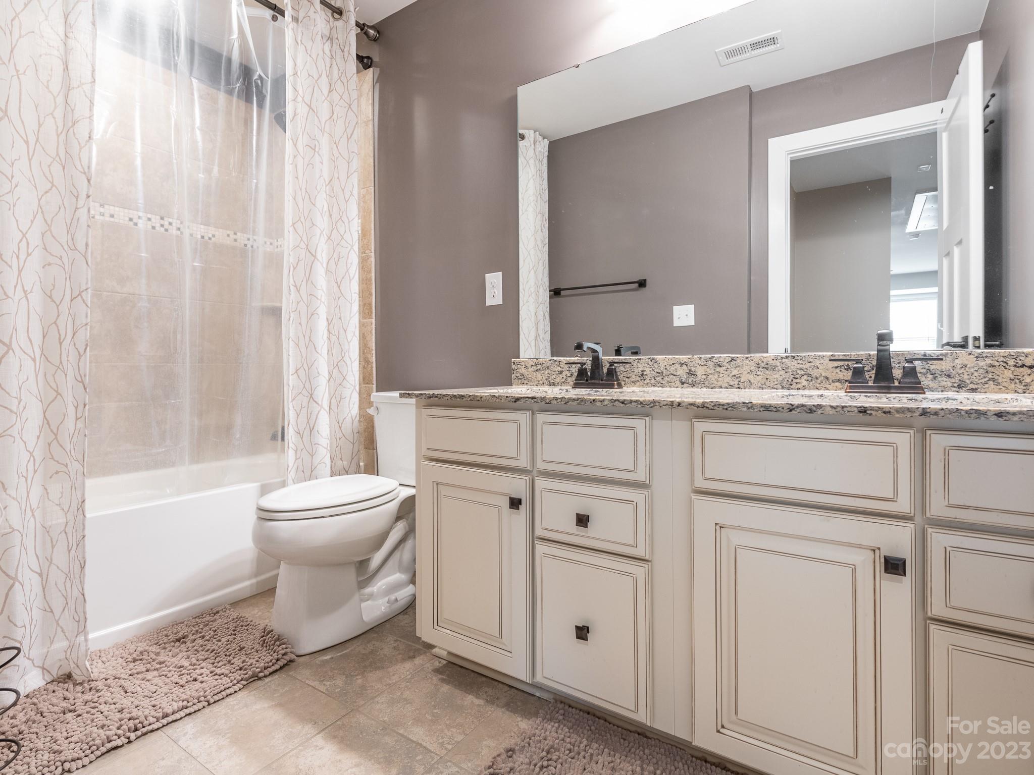 Holcomb Woods - Residential