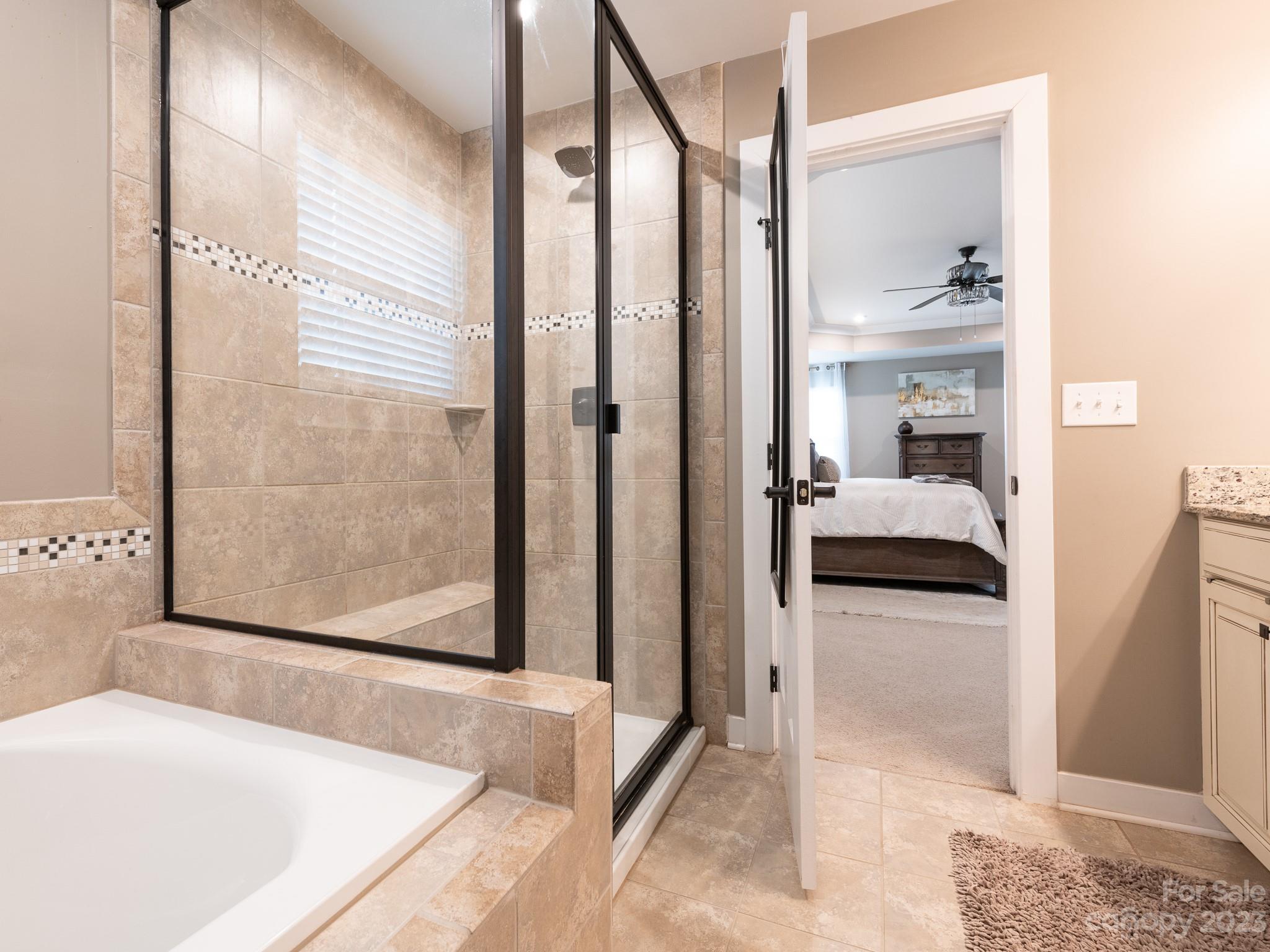 Holcomb Woods - Residential