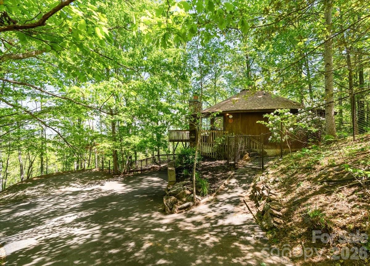 110 Leisure Mountain Road 30