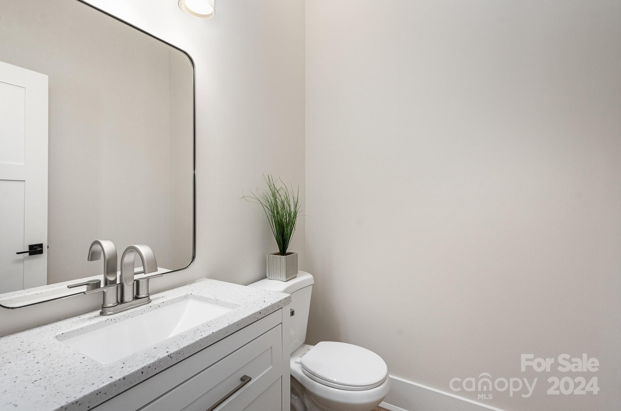 Royal Pines - Residential