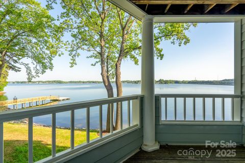 350 Northwest Drive Davidson NC 28036
