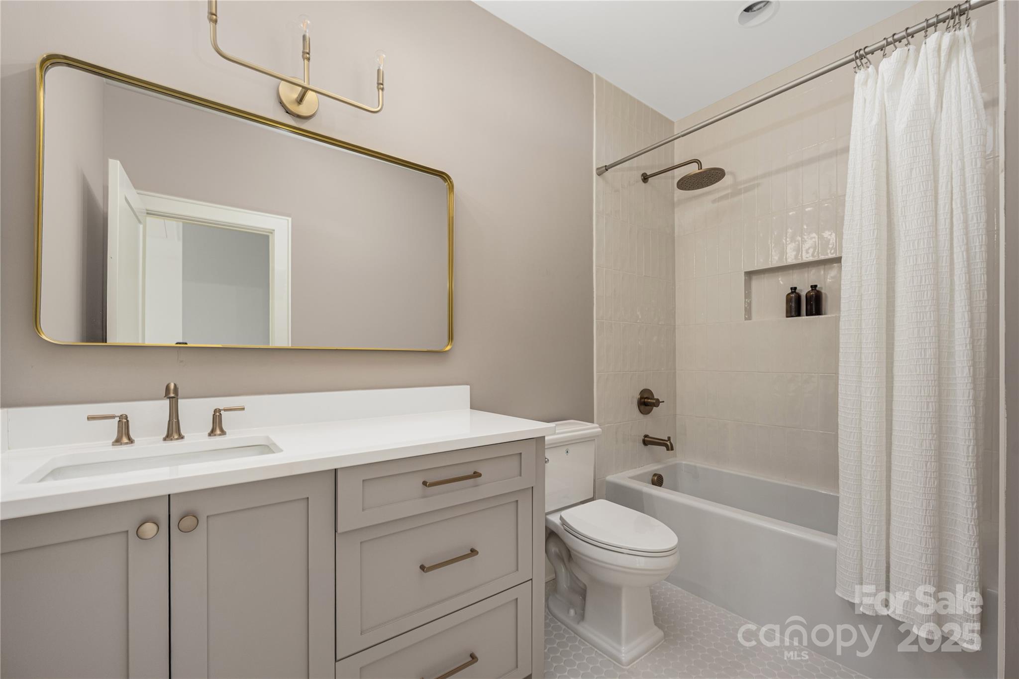 Villa Heights - Residential