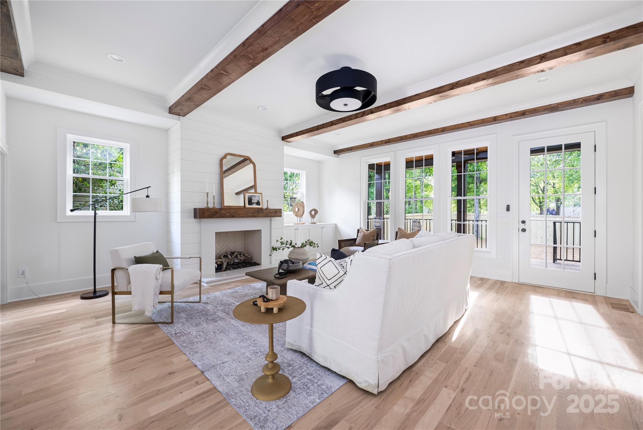 Villa Heights - Residential