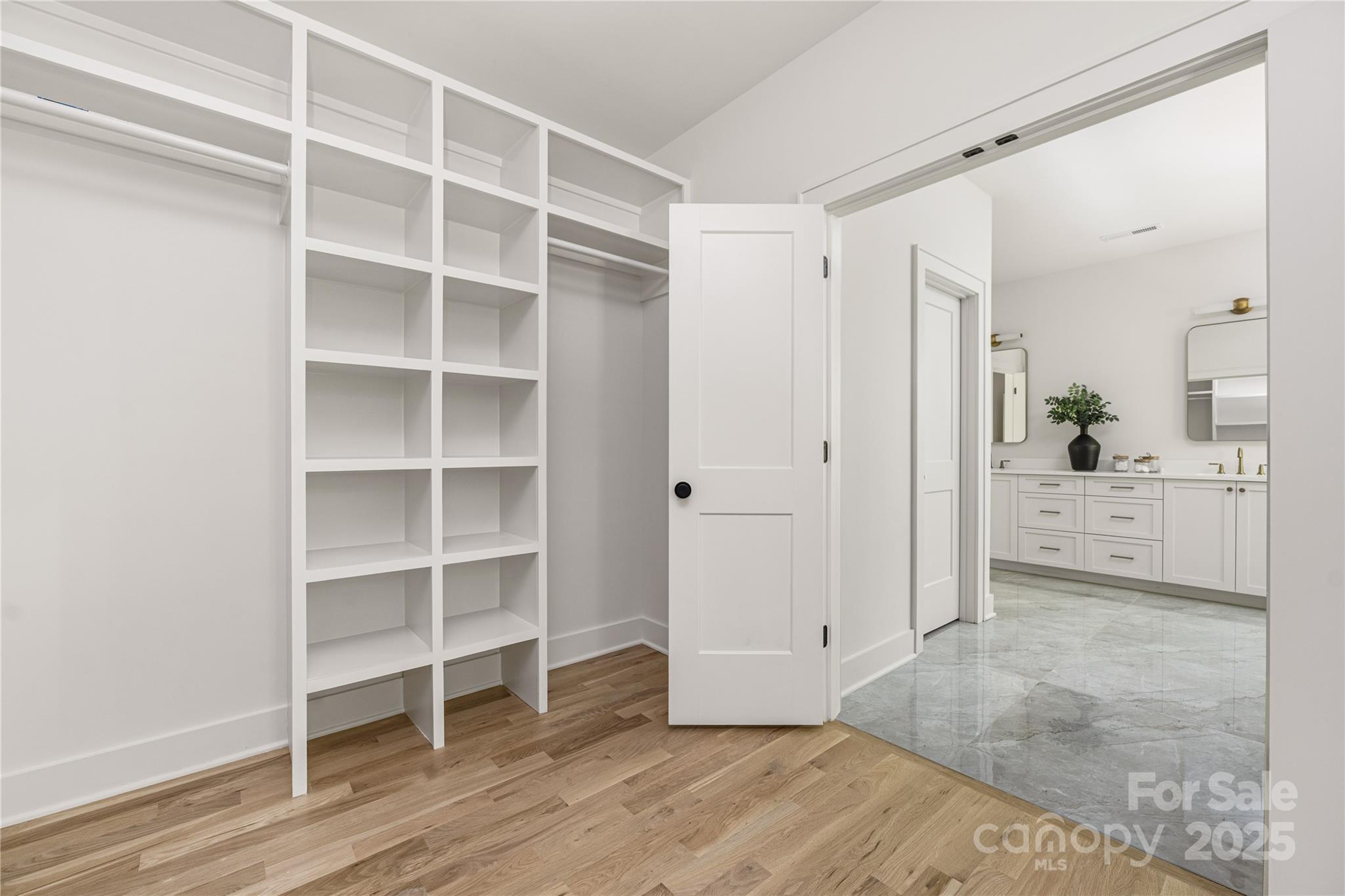 Villa Heights - Residential