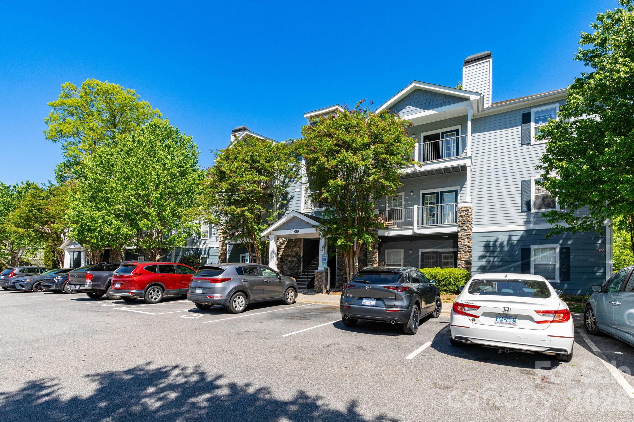 Seasons At Biltmore Lake - Residential