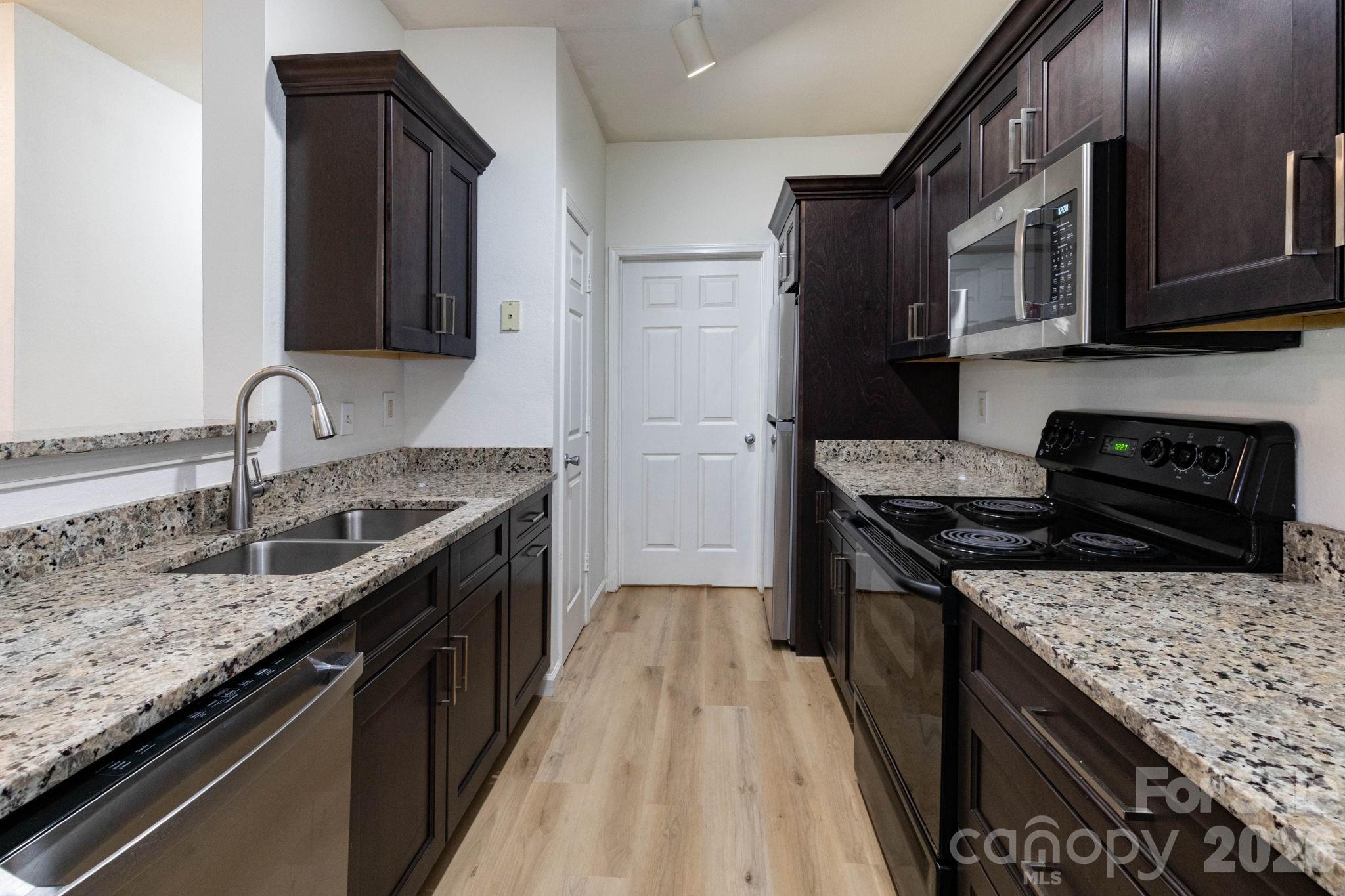 Seasons At Biltmore Lake - Residential