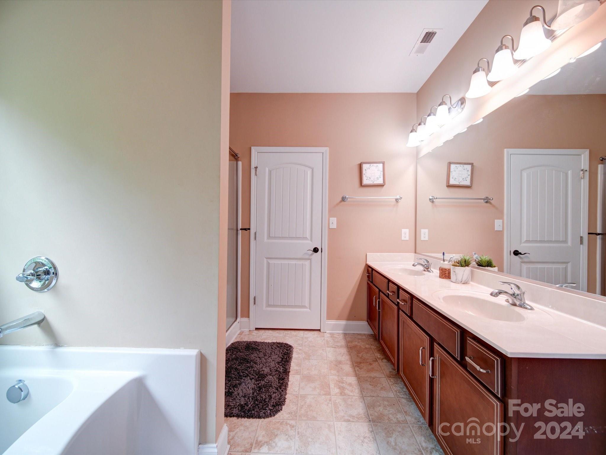 Poplar Ridge - Residential