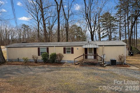 Photo of 6226 Glenn Teague Road, Charlotte, NC 28216 (MLS # 4349127)