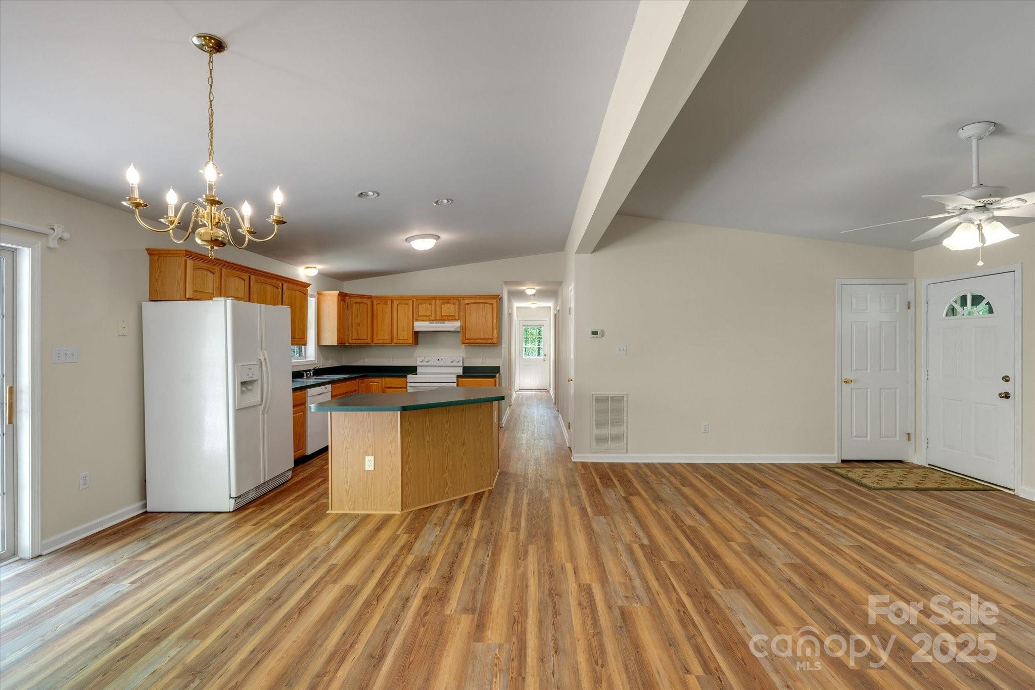 24 Deerfield Lane