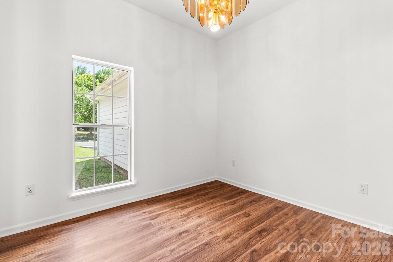 739 Oakbluff Circle