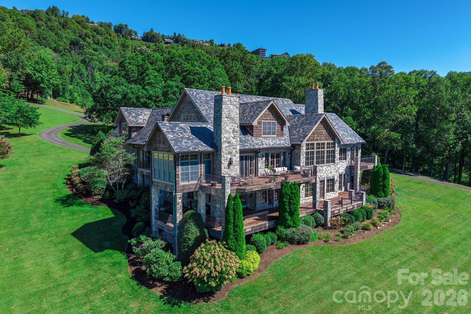733 Dogwood Lane