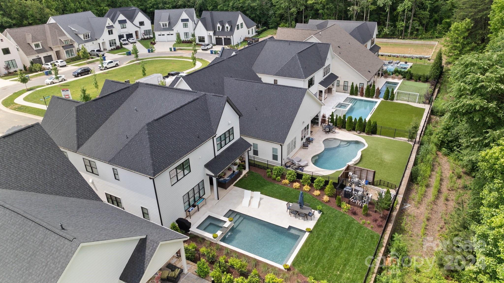 Cambridge Square - Residential