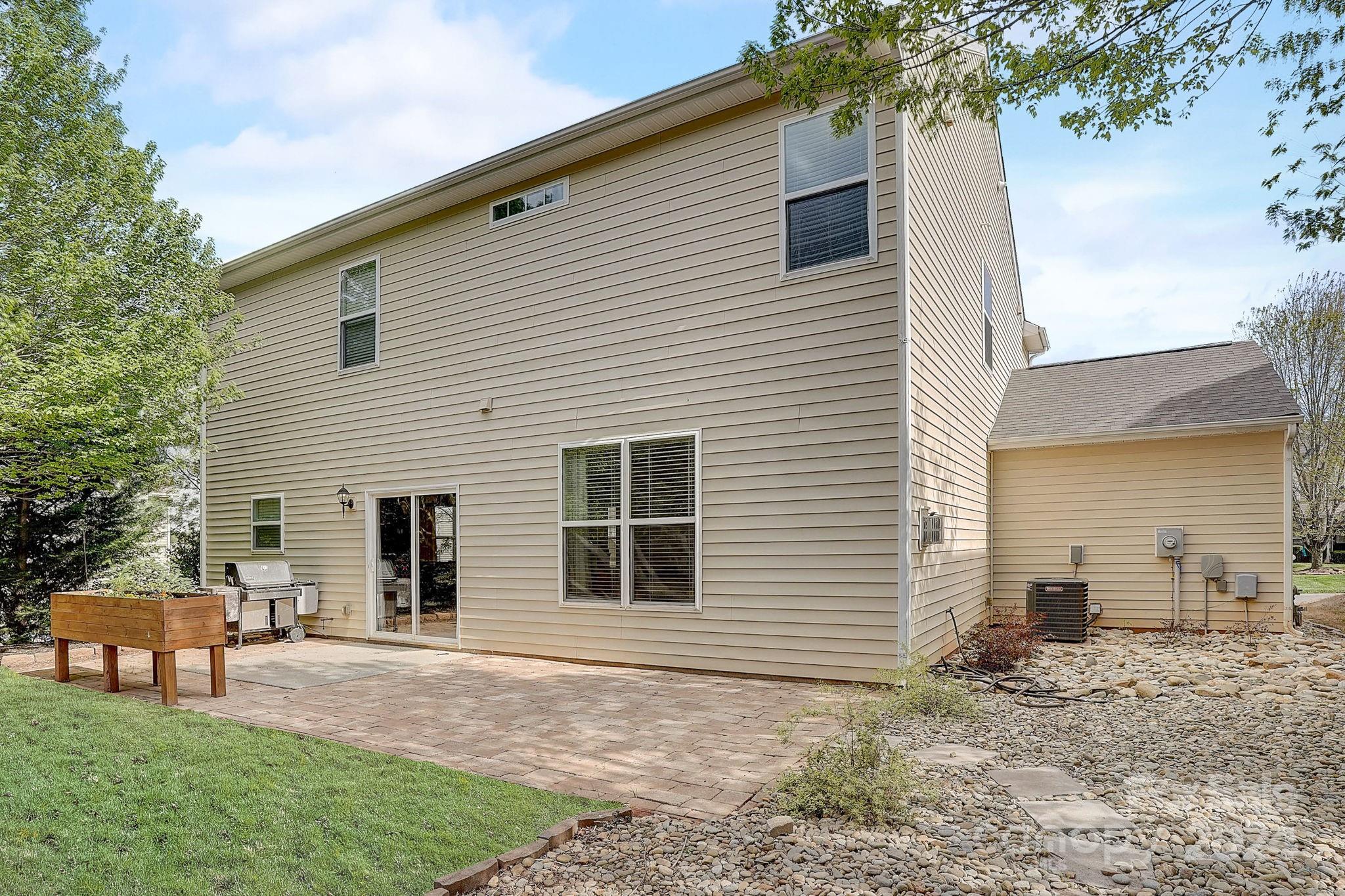 Almond Glen - Residential