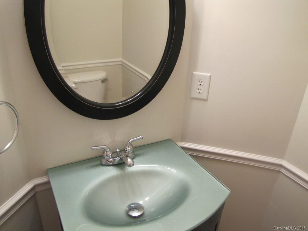 Riverwalk - Residential Lease