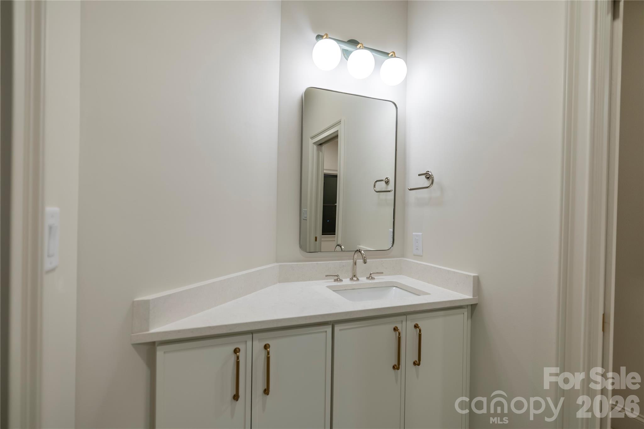 The Peninsula - Residential