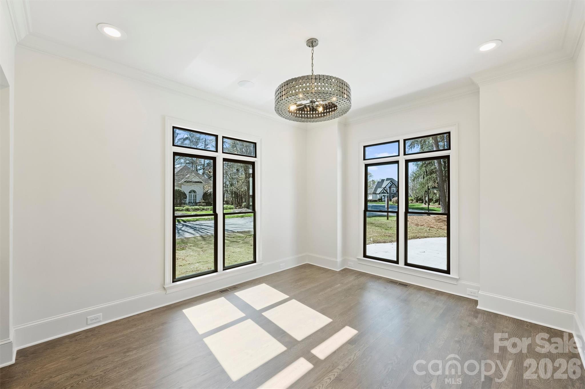 The Peninsula - Residential