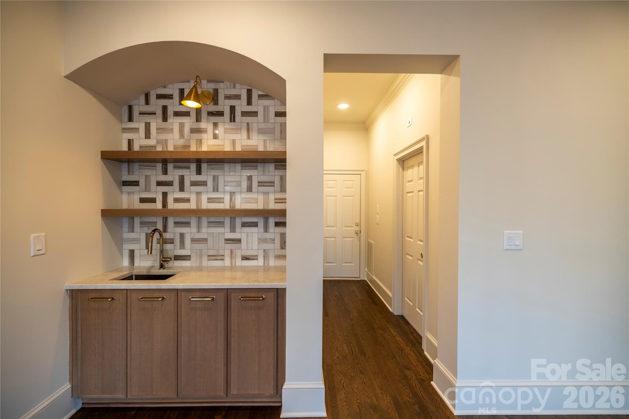 The Peninsula - Residential