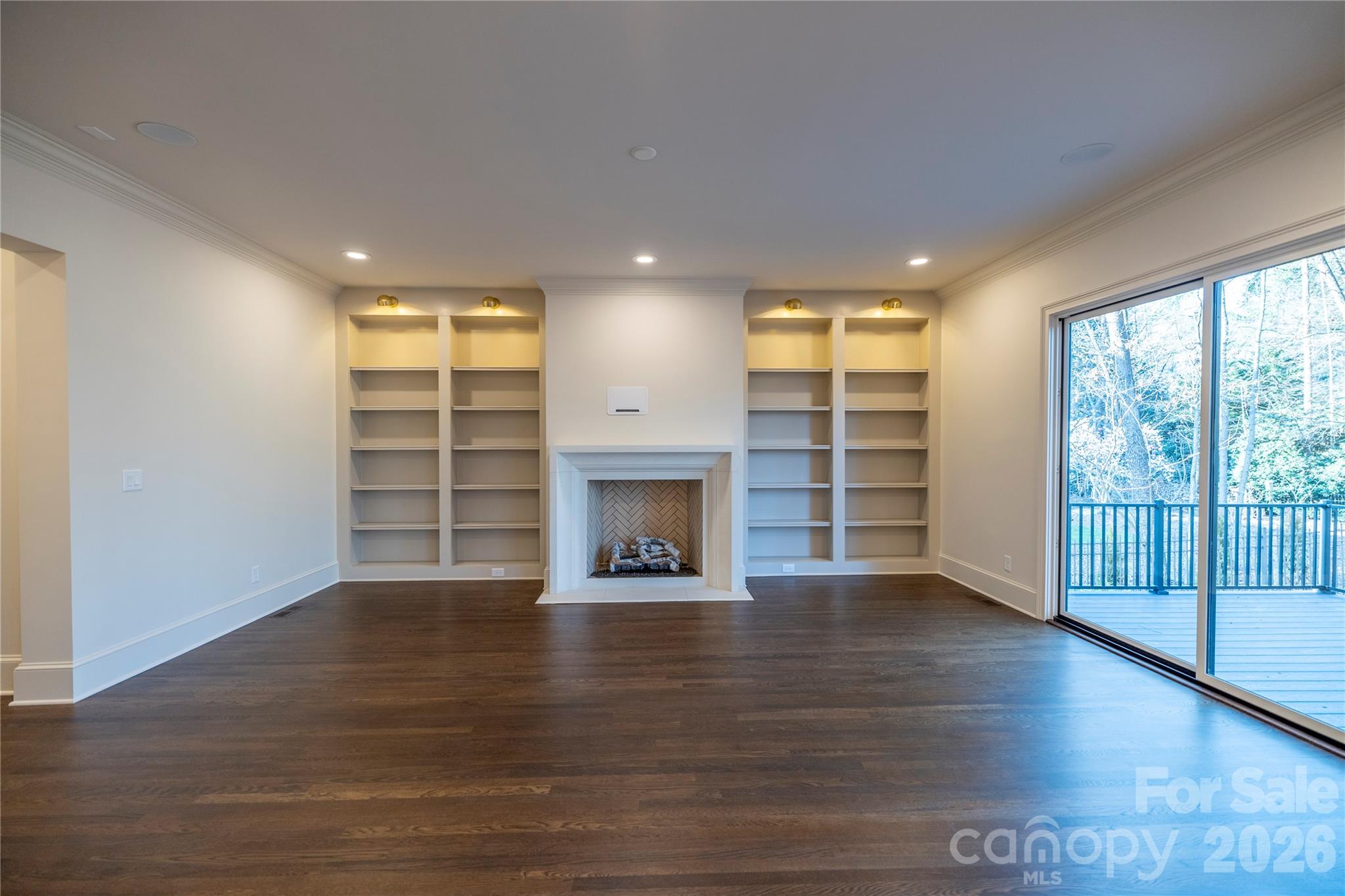 The Peninsula - Residential