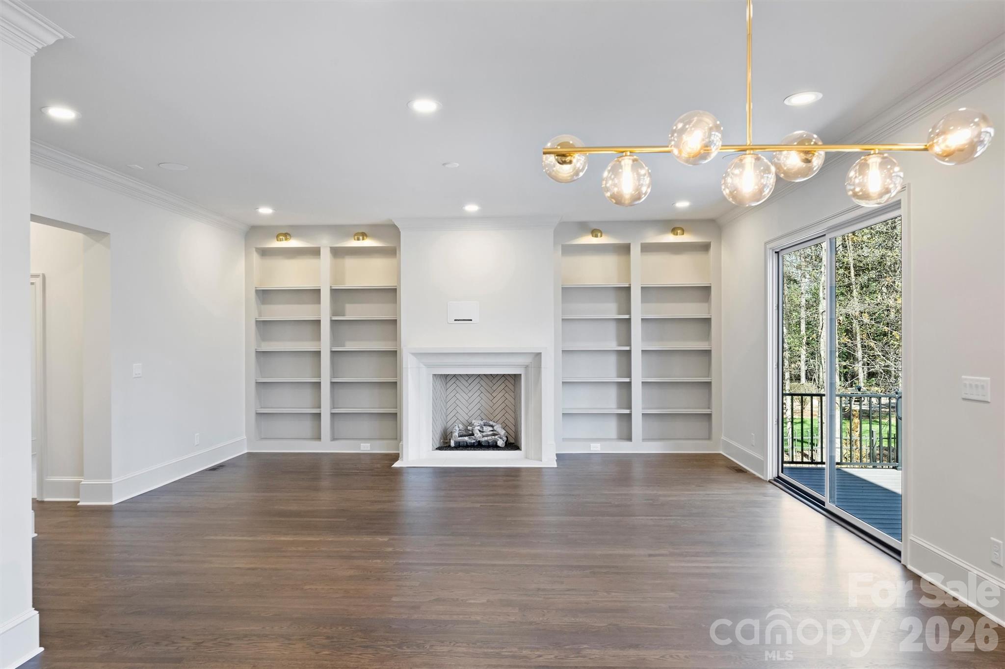 The Peninsula - Residential