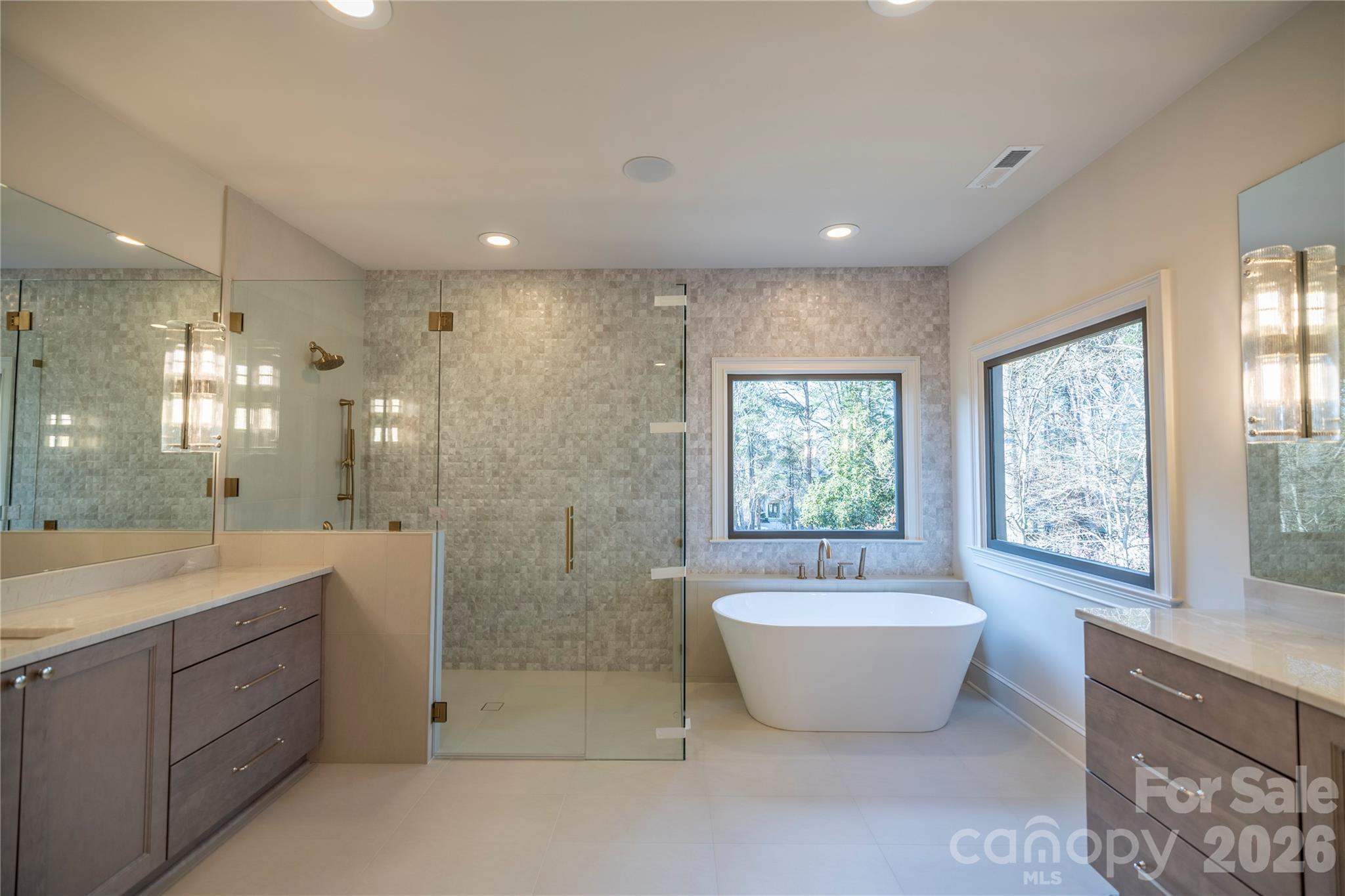 The Peninsula - Residential