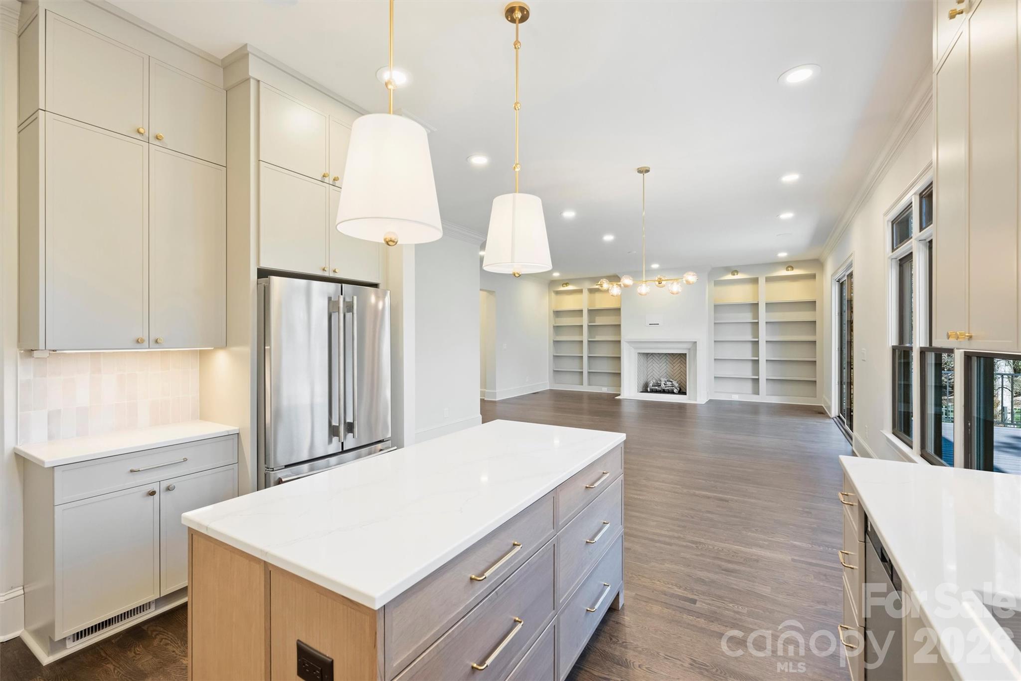 The Peninsula - Residential