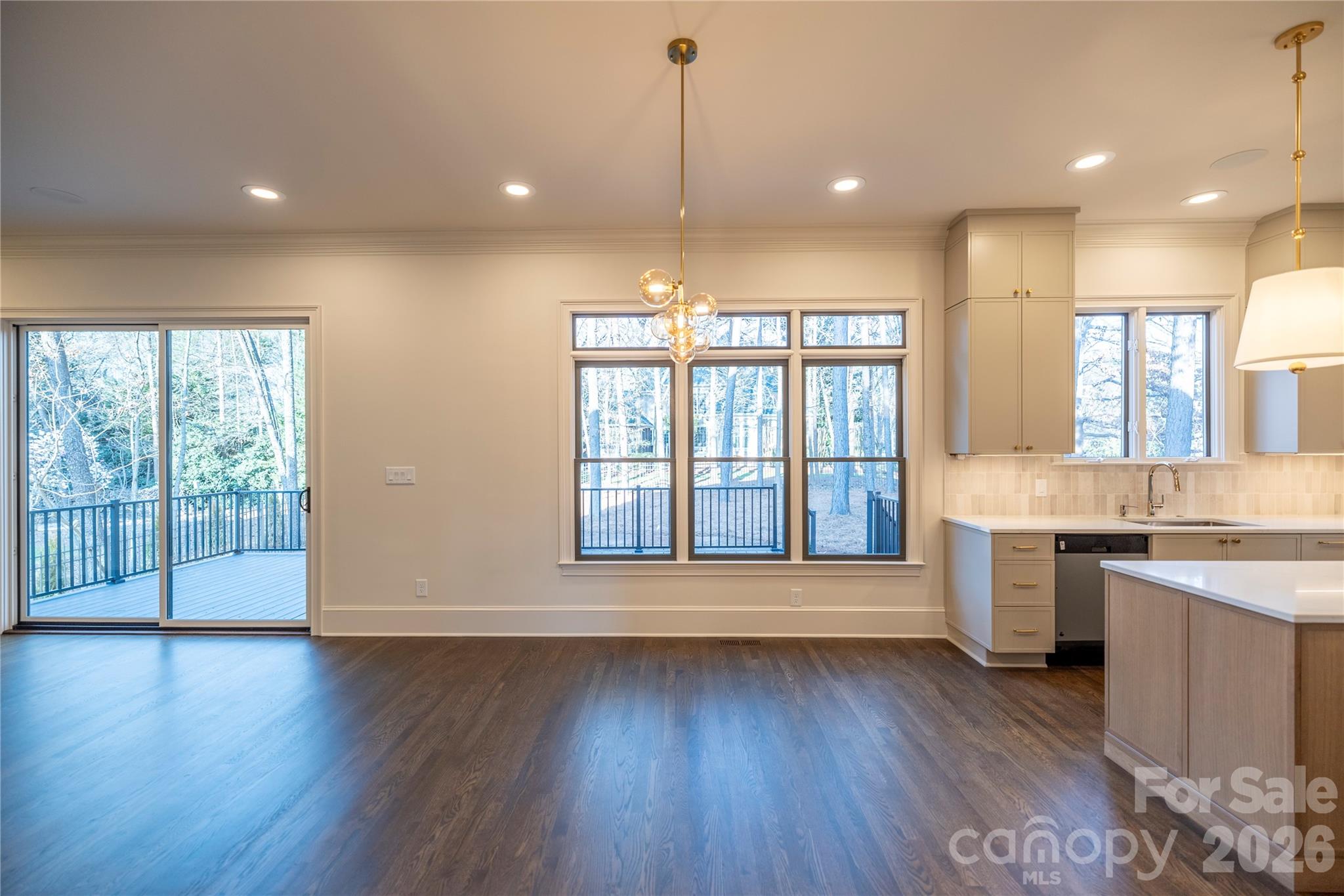 The Peninsula - Residential