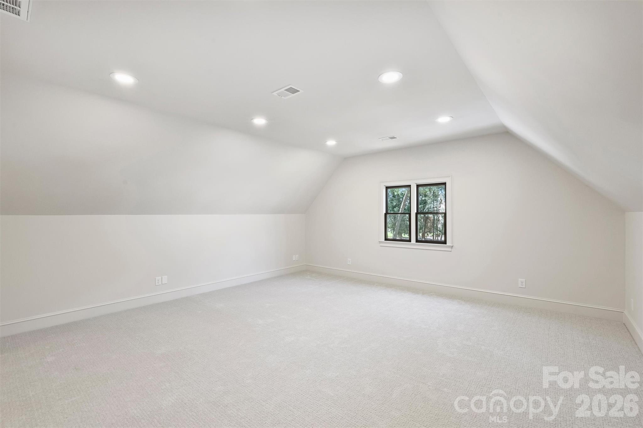 The Peninsula - Residential