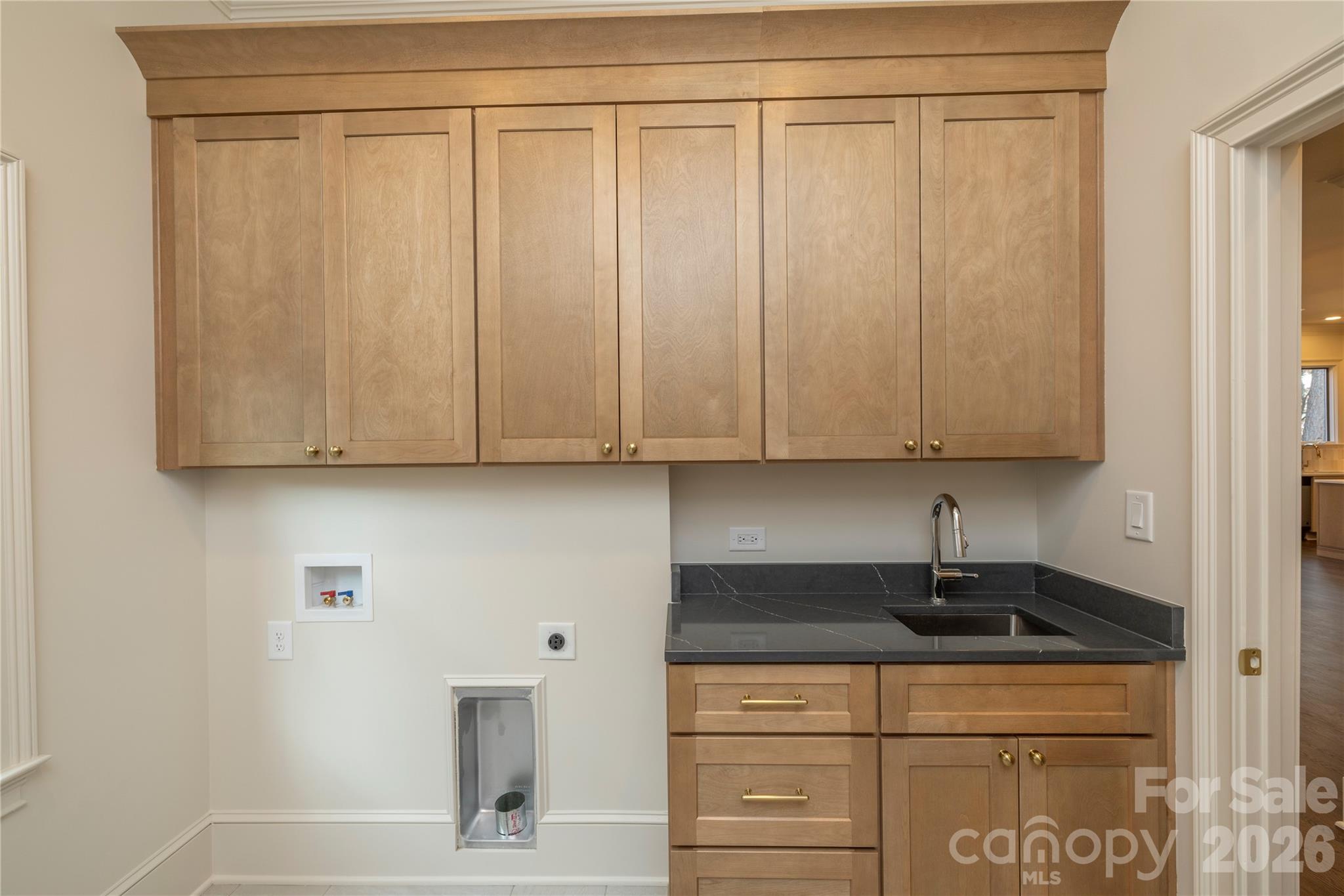 The Peninsula - Residential