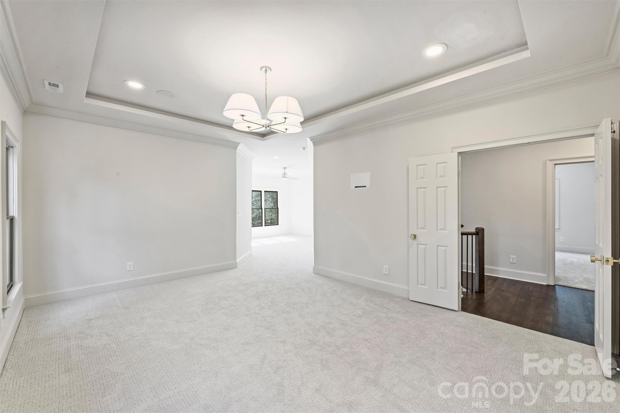 The Peninsula - Residential