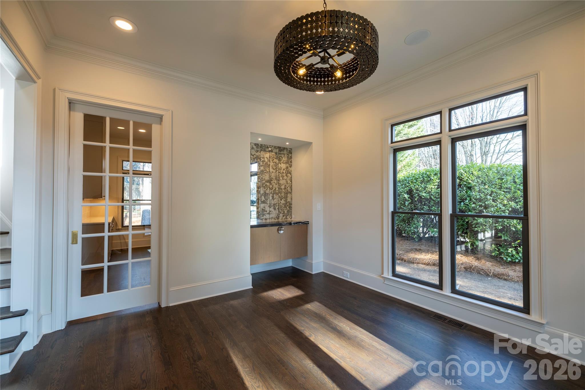 The Peninsula - Residential