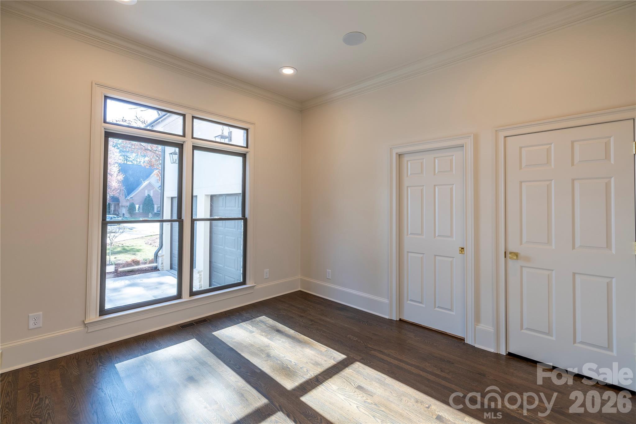 The Peninsula - Residential