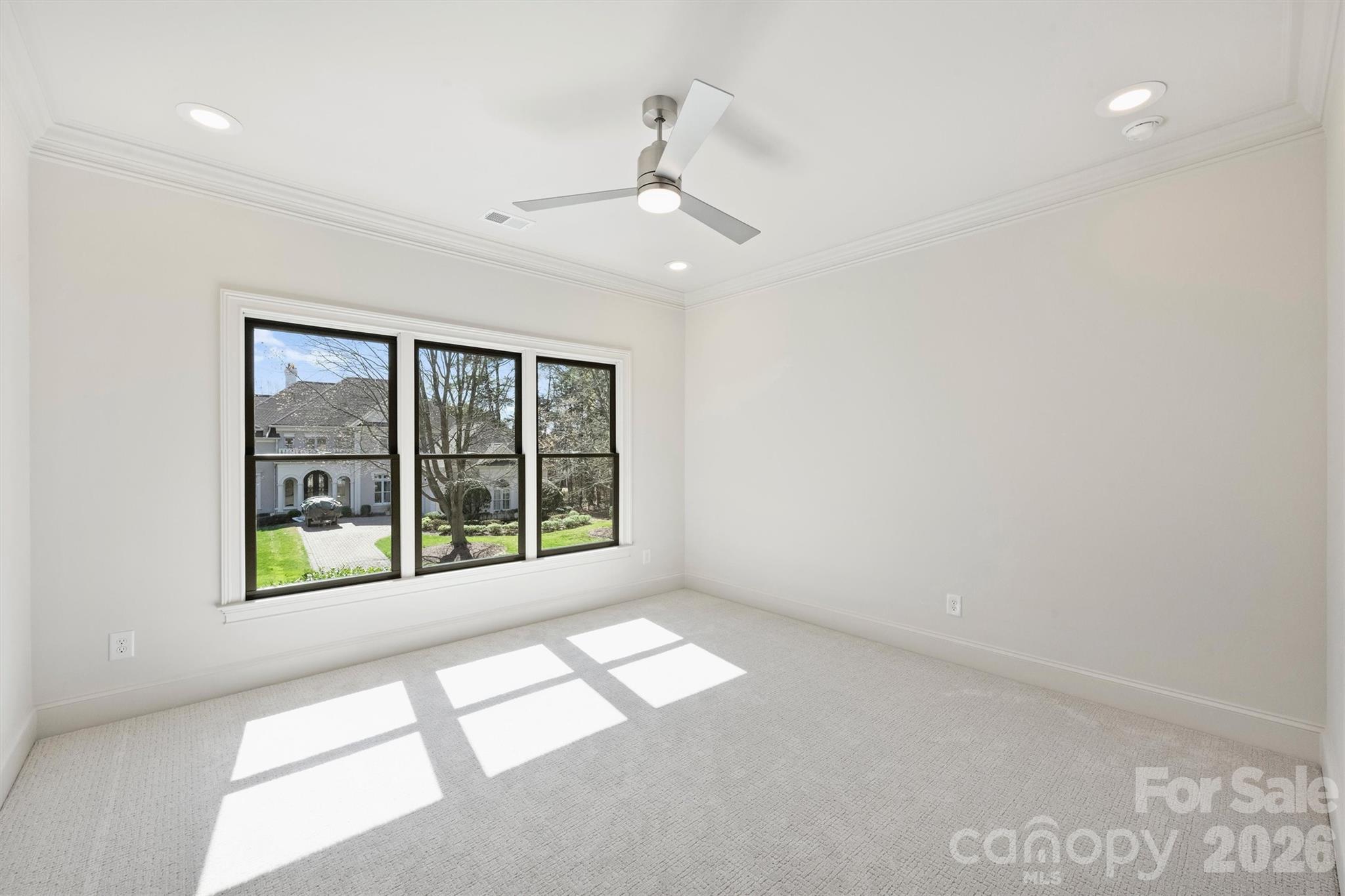 The Peninsula - Residential