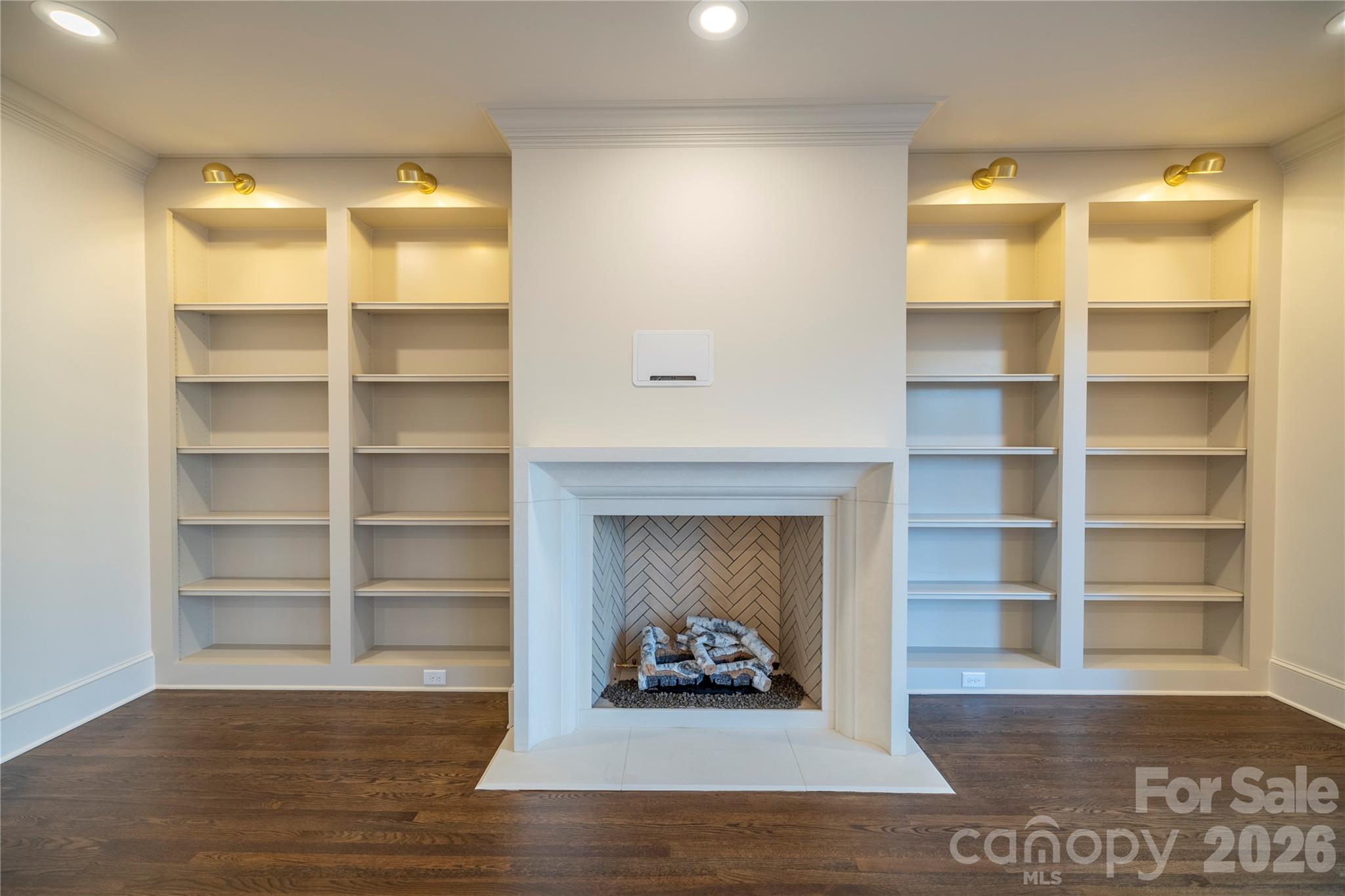 The Peninsula - Residential