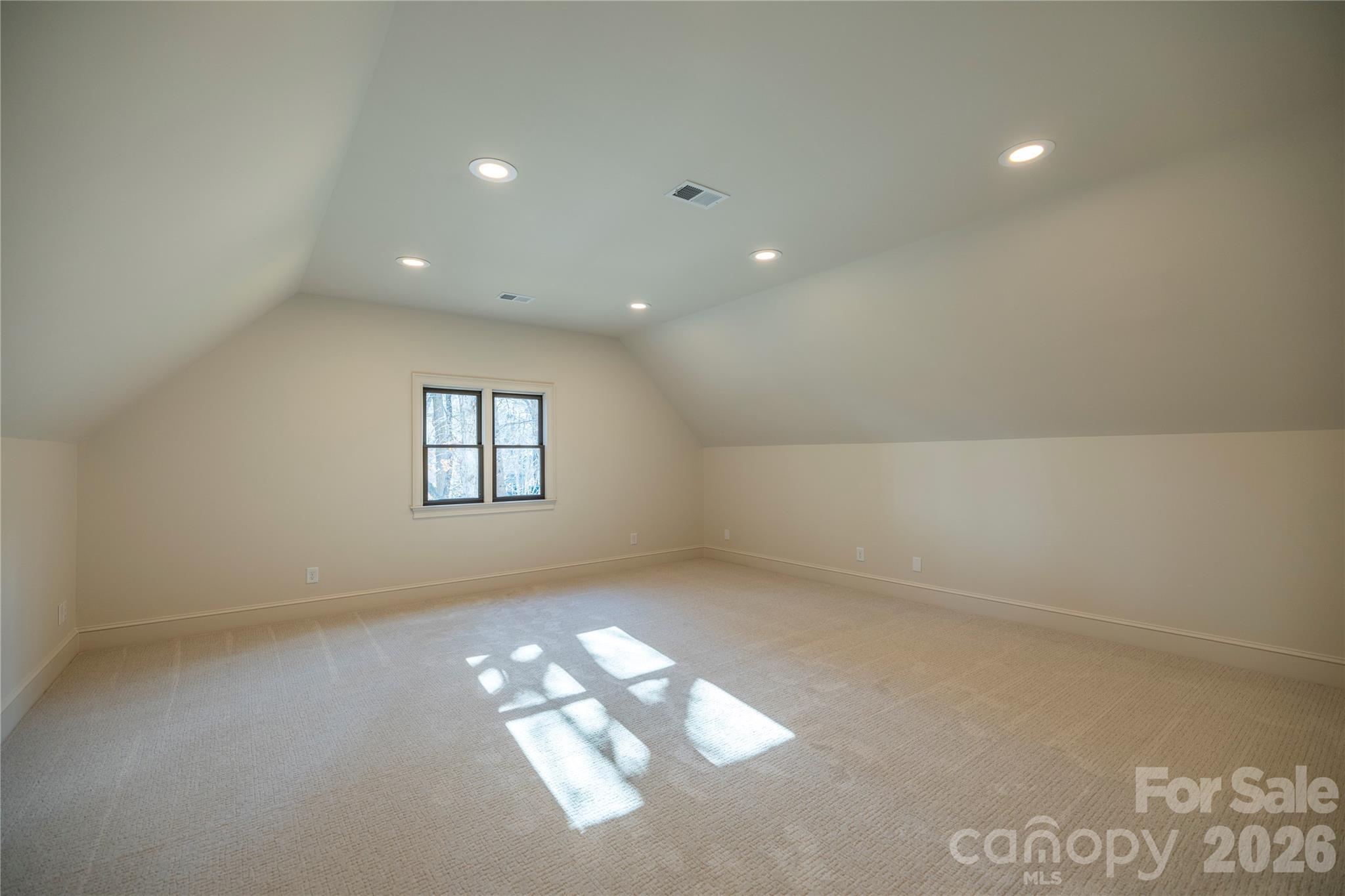 The Peninsula - Residential