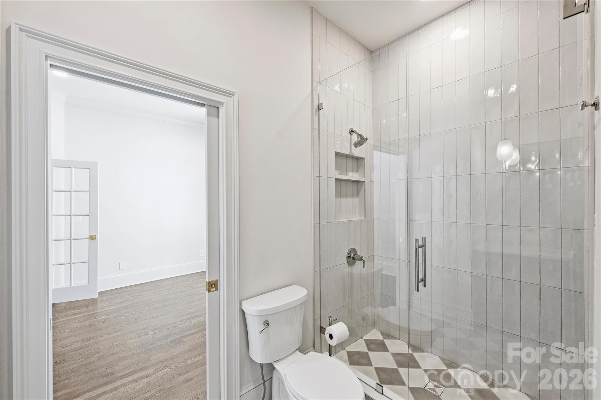 The Peninsula - Residential