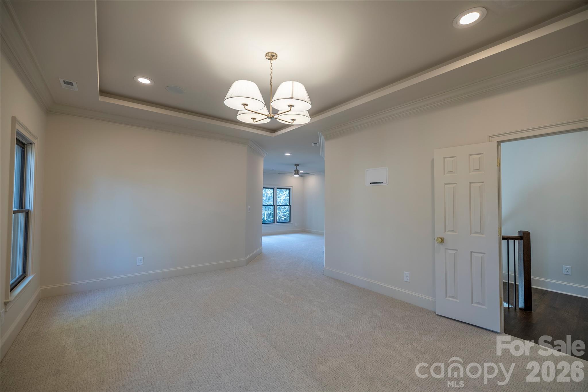 The Peninsula - Residential