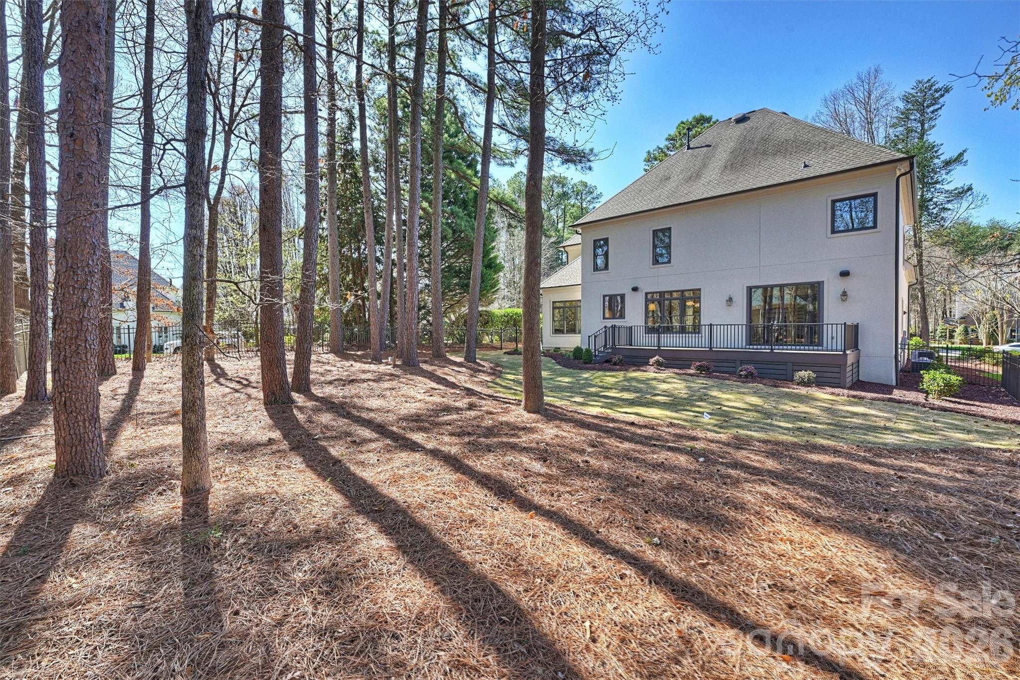 The Peninsula - Residential