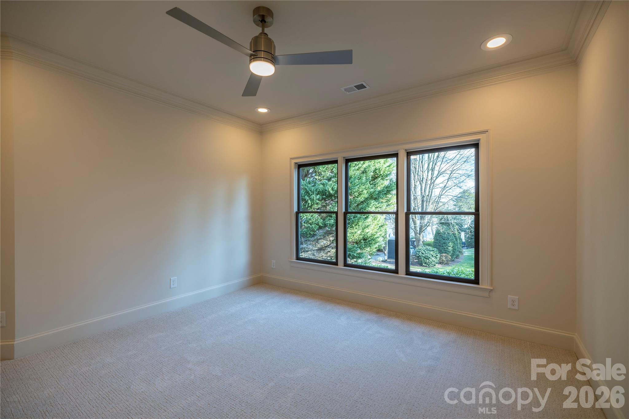 The Peninsula - Residential