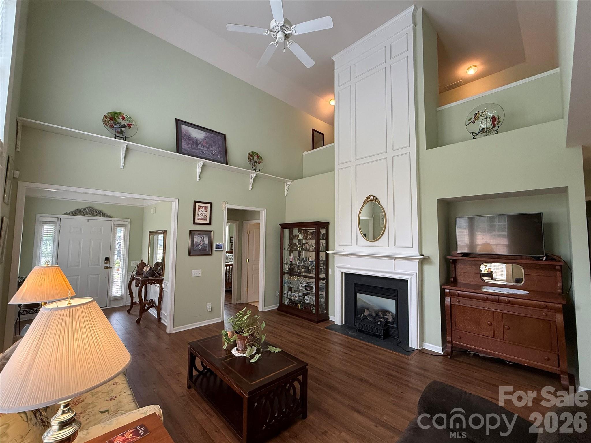 6606 Warbler Wood Court