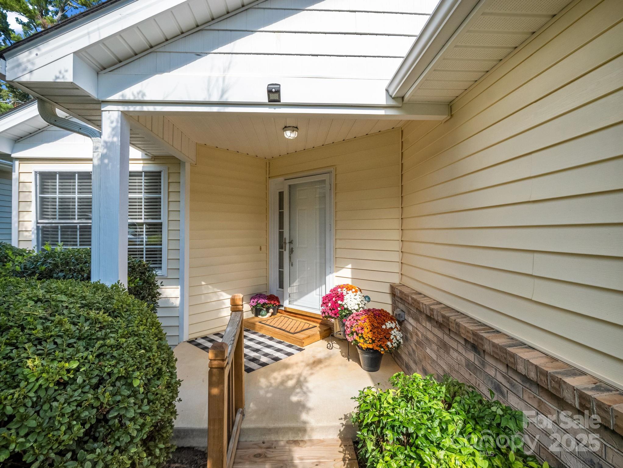 110 Creeks End Circle