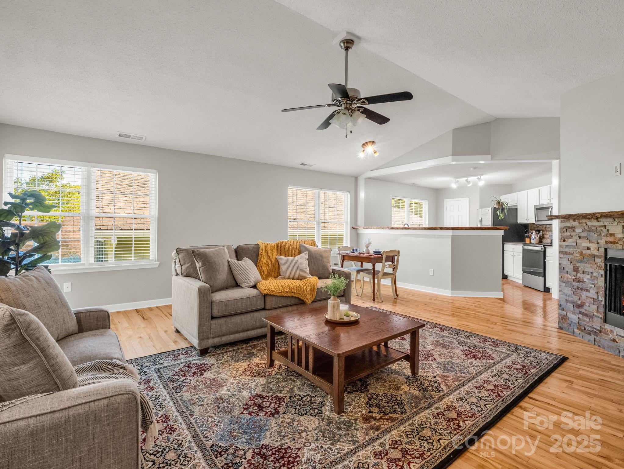 110 Creeks End Circle