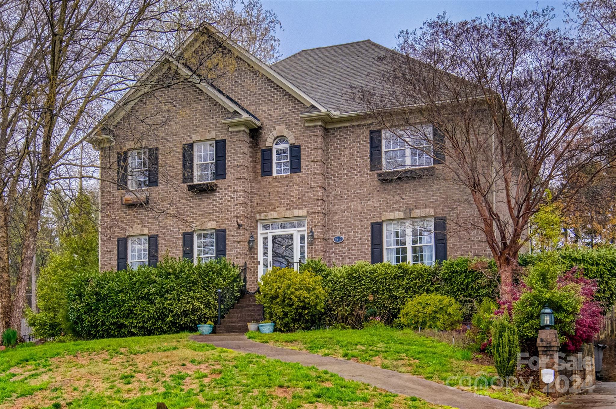 Lochurst - Residential