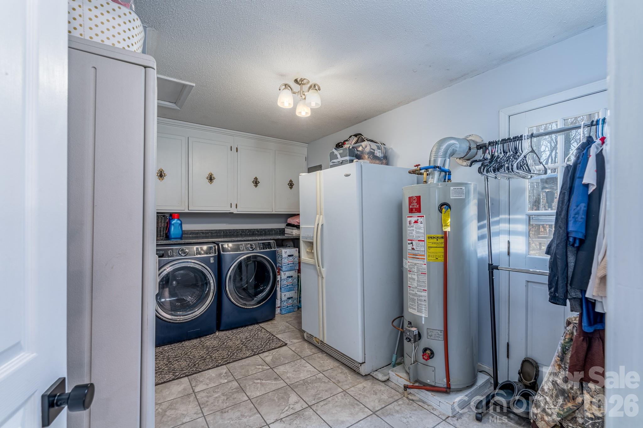 Twin Lakes - Residential